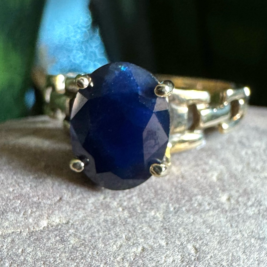 10k Sapphire Ring